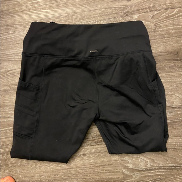 Mondetta leggings - size medium - Picture 4 of 5